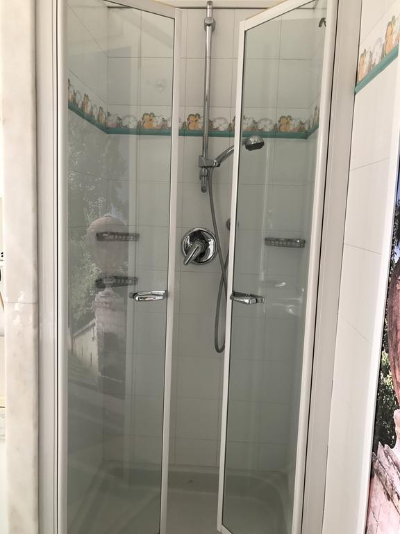 La Fontana Di Carlotta * Rom